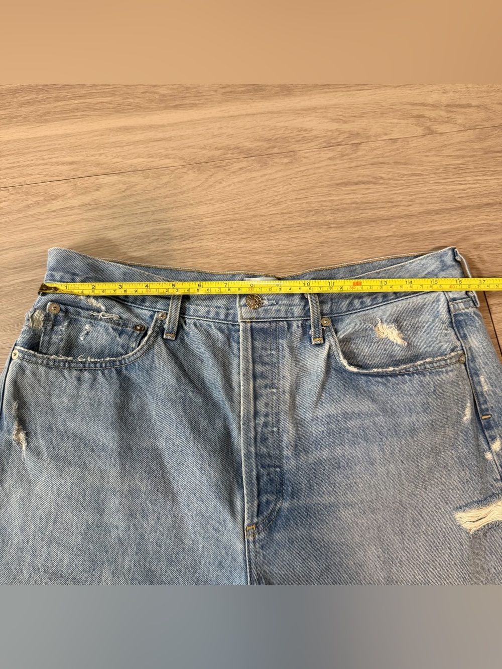 AGOLDIE, 90's Mid Rise Loose Fit Distressed Denim Shorts | Women's 30 - Picture 8 of 10